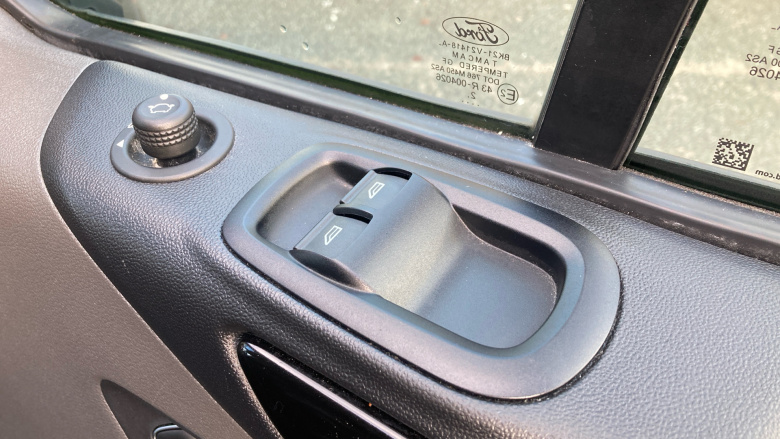 Ford Transit Custom 340 L1 Diesel Fwd 2.0 EcoBlue 170ps Low Roof Limited Van Auto